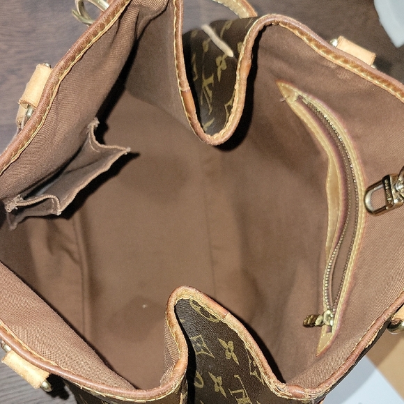 SOLD - Picture 3 of 4